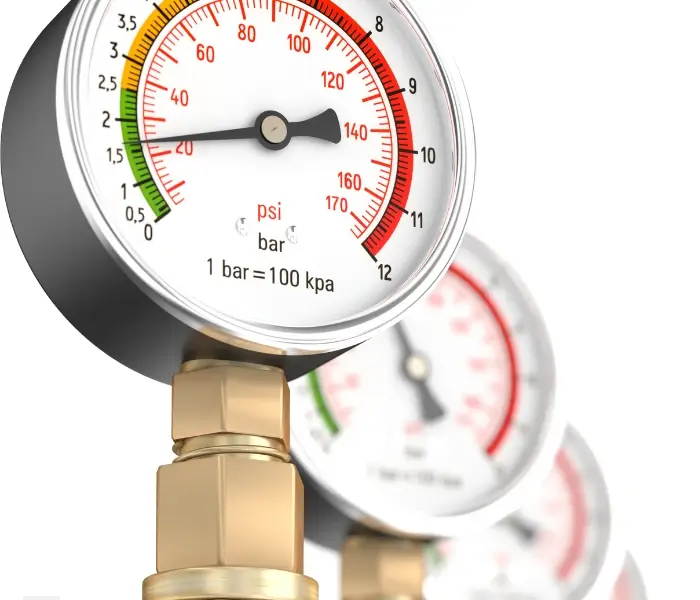 Pressure gauge displaying psi and bar measurements